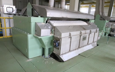 16361178062582.jpg 壓榨機(jī).jpg